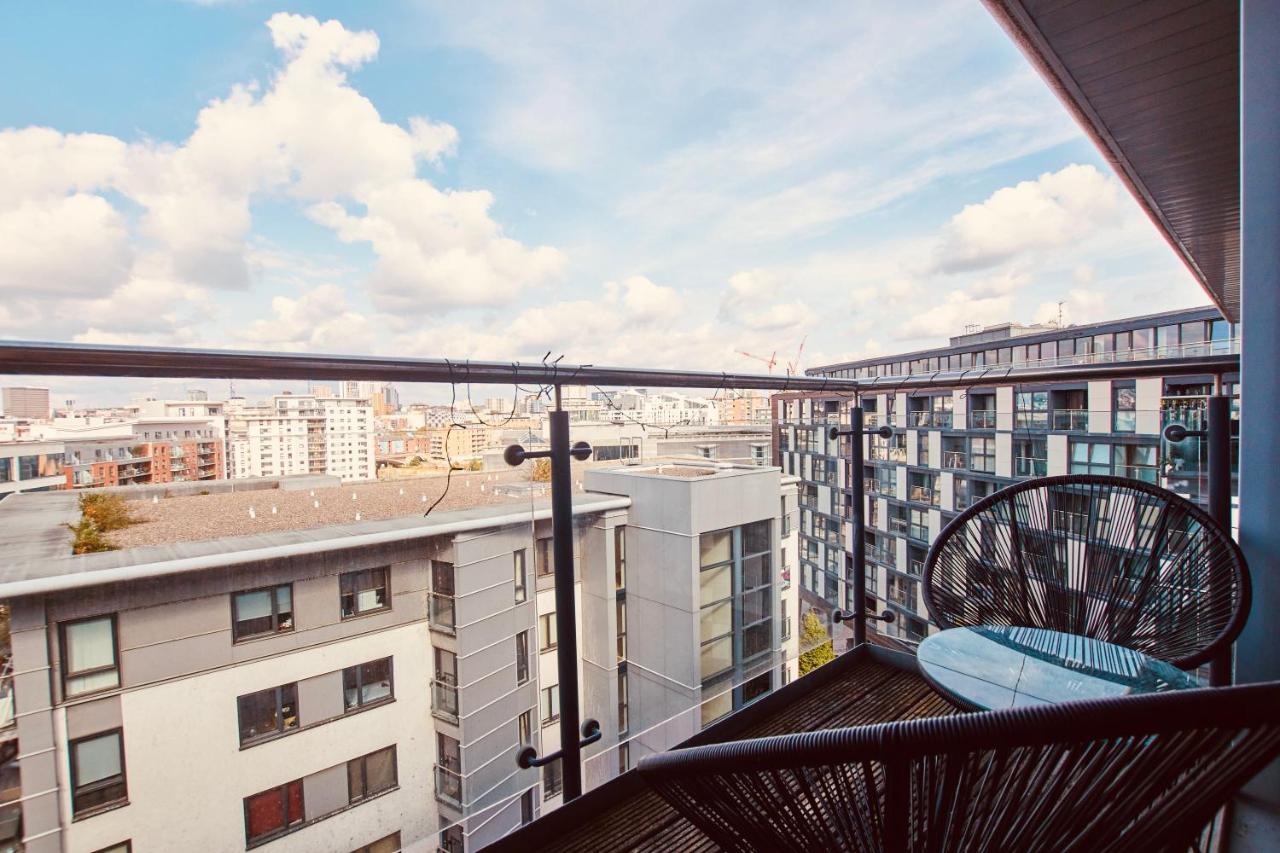 Primedoorstep Deluxe City Apt, River Canal View& Free Parking! Лийдс Екстериор снимка